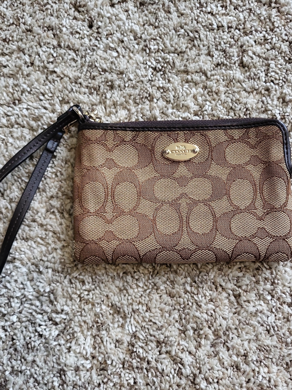 Coach F53536 Corner Zip Wristlet Khaki Brown Signature Canvas Gold